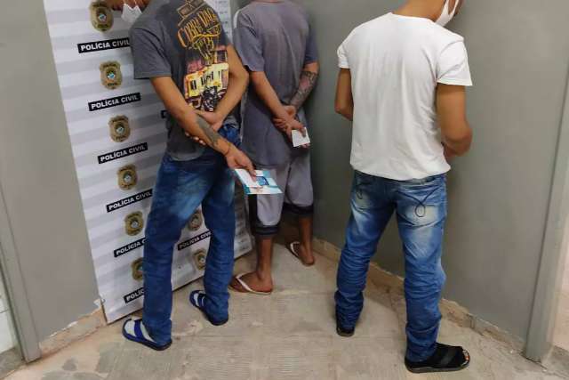 Preso &eacute; levado para tomar vacina e aproveita &ldquo;tempo livre&rdquo; para furtar casa