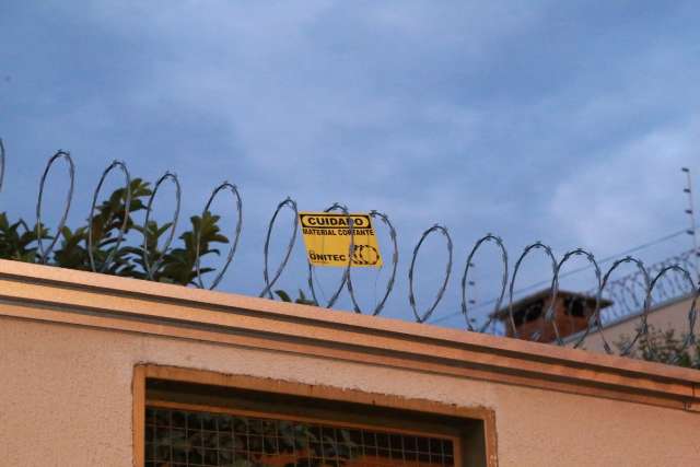 Moradores da Vila Piratininga se revezam em rondas para evitar a&ccedil;&atilde;o de ladr&otilde;es