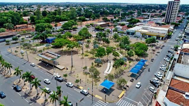 Tr&ecirc;s Lagoas reduz toque de recolher para 23h a partir de segunda