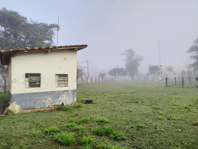 Nebulosidade &quot;segura&quot; temperatura, mas massa de ar frio avan&ccedil;a para o Estado