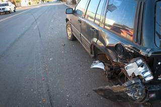 A roda traseira do Jeep foi arrancada no acidente (Foto: Henrique Kawaminami)