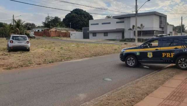 Antes de protagonizar persegui&ccedil;&atilde;o, dupla em Renegade invadiu e furtou casa