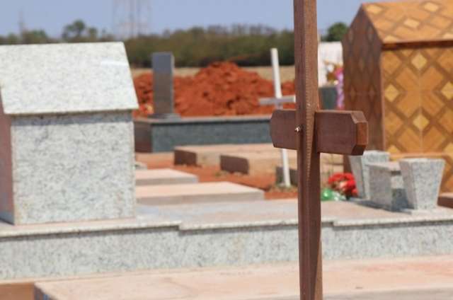 Beb&ecirc; de 3 meses que morreu com covid nasceu quando a m&atilde;e estava intubada 