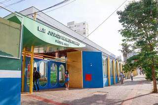 Escola Estadual Joaquim Murtinho, no Centro de Campo Grande. (Foto: Henrique Kawaminami/Arquivo)