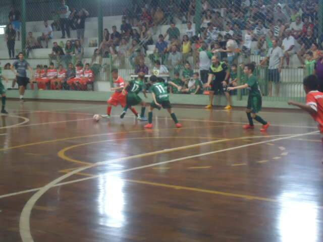 Torneio de futsal abre inscri&ccedil;&otilde;es para times em quatro categorias