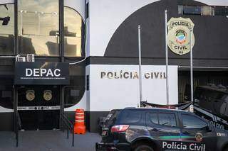 Funcion&aacute;ria &eacute; flagrada tentando levar maconha e coca&iacute;na para dentro de pres&iacute;dio