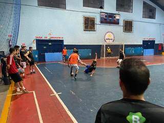 Buybet Futsal durante preparação para a estreia diante do atual campeão da competição (Foto: Arquivo)