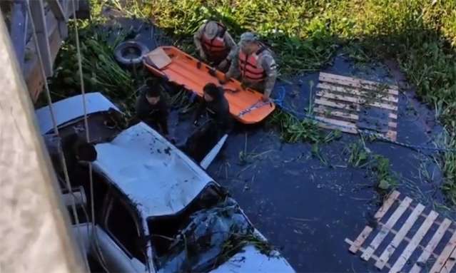 Vítimas de acidente eram taxistas; polícia encontrou cerveja dentro de carro