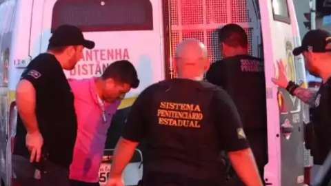 &quot;M&atilde;o na Pedra&quot; &eacute; condenado a 19 anos por matar rival dentro de cela na M&aacute;xima