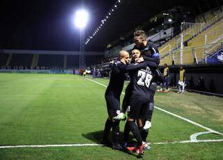 Comemoração dos jogadores durante a partida desta noite. (Foto: Ari Ferreita/Red Bull Bragantino)