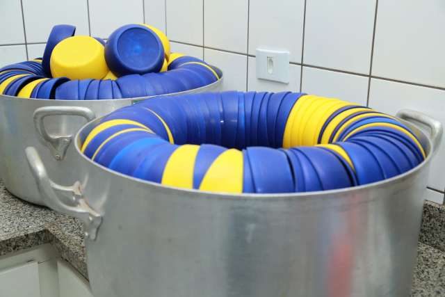 Preferido da crian&ccedil;ada, galinhada &eacute; prato de 2&ordf; feira para alegria na merenda 
