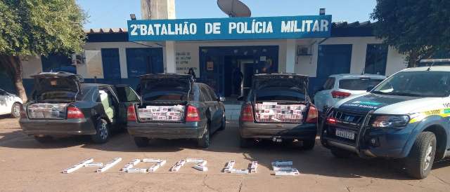 Trio tenta fugir, mas &eacute; perseguido e preso com R$ 136 mil em contrabando  