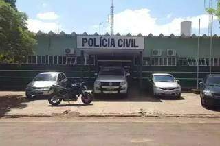 Caso de roubo com reféns foi registrado na Delegacia de Polícia Civil de Eldorado (Foto: Divulgação/PCMS)