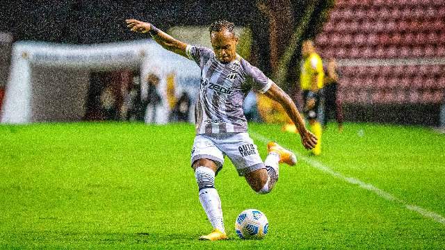 Em jogo fraco, Cear&aacute; e Sport n&atilde;o saem do 0 a 0 