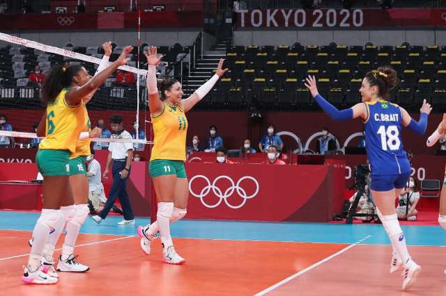 Brasil estreia com vit&oacute;ria no v&ocirc;lei feminino contra a Coreia do Sul