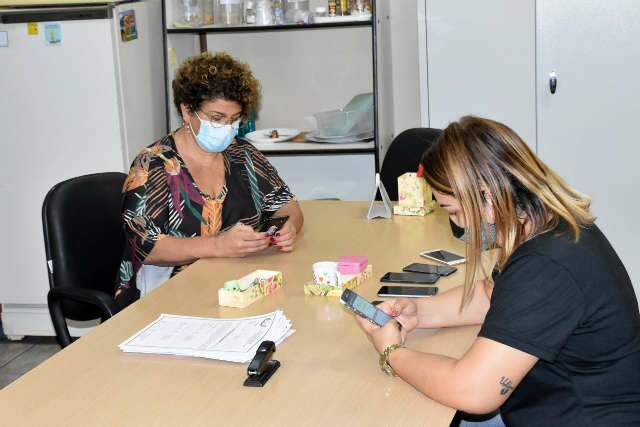 Plant&atilde;o da educa&ccedil;&atilde;o ter&aacute; 46 celulares para apoiar aluno longe da sala