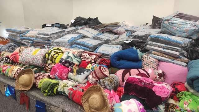 Servidores municipais arrecadam 4 mil pe&ccedil;as durante campanha solid&aacute;ria
