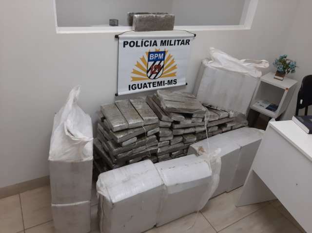 Traficante abandona carro durante fuga ap&oacute;s ve&iacute;culo apresentar pane el&eacute;trica 