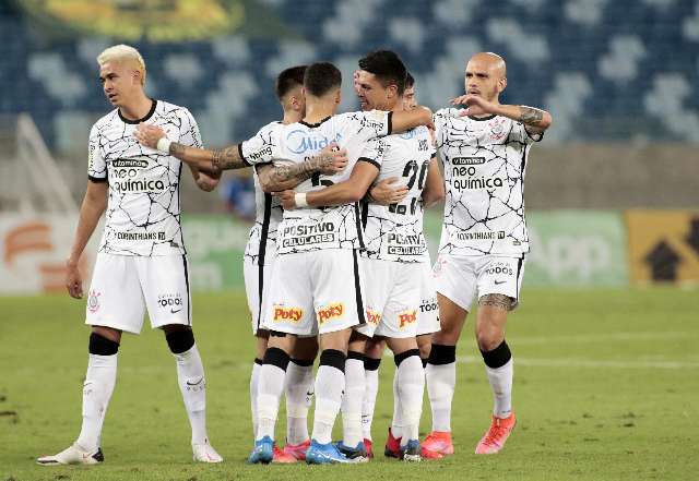 Corinthians encerra rodada com vit&oacute;ria de 2 a 1 sobre o Cuiab&aacute; 