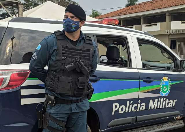  Com PM na linha, mulher apanhou por 2 minutos at&eacute; dizer endere&ccedil;o e ser salva