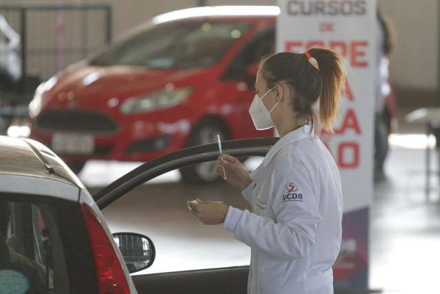 Dose 1 da quarta &eacute; para trabalhadores industriais