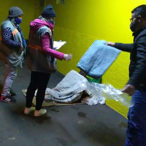 Em noite fria na Capital, prefeitura encontra 31 pessoas nas ruas