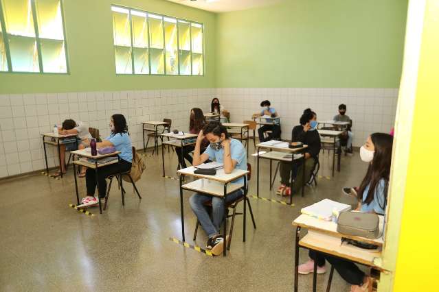 Qual a avalia&ccedil;&atilde;o dos pais quanto a 1&ordf; semana de volta &agrave;s aulas na Capital?