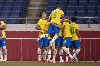 Jogadores do Brasil comemoram gol sobre o Egito (Foto: CBF)