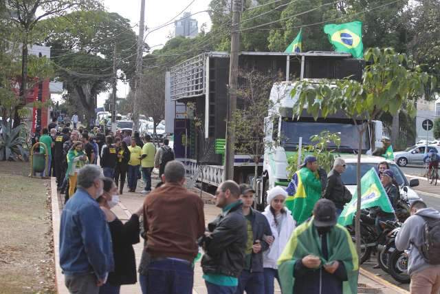 Manifestantes favor&aacute;veis ao voto impresso se re&uacute;nem em Campo Grande