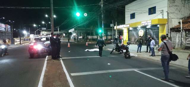 Motociclista morre ap&oacute;s capacete se soltar em acidente na J&uacute;lio de Castilho 