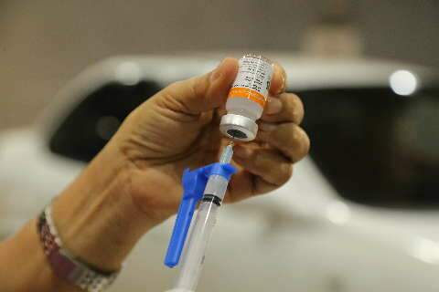 Vacina é liberada para jovens com 26 anos