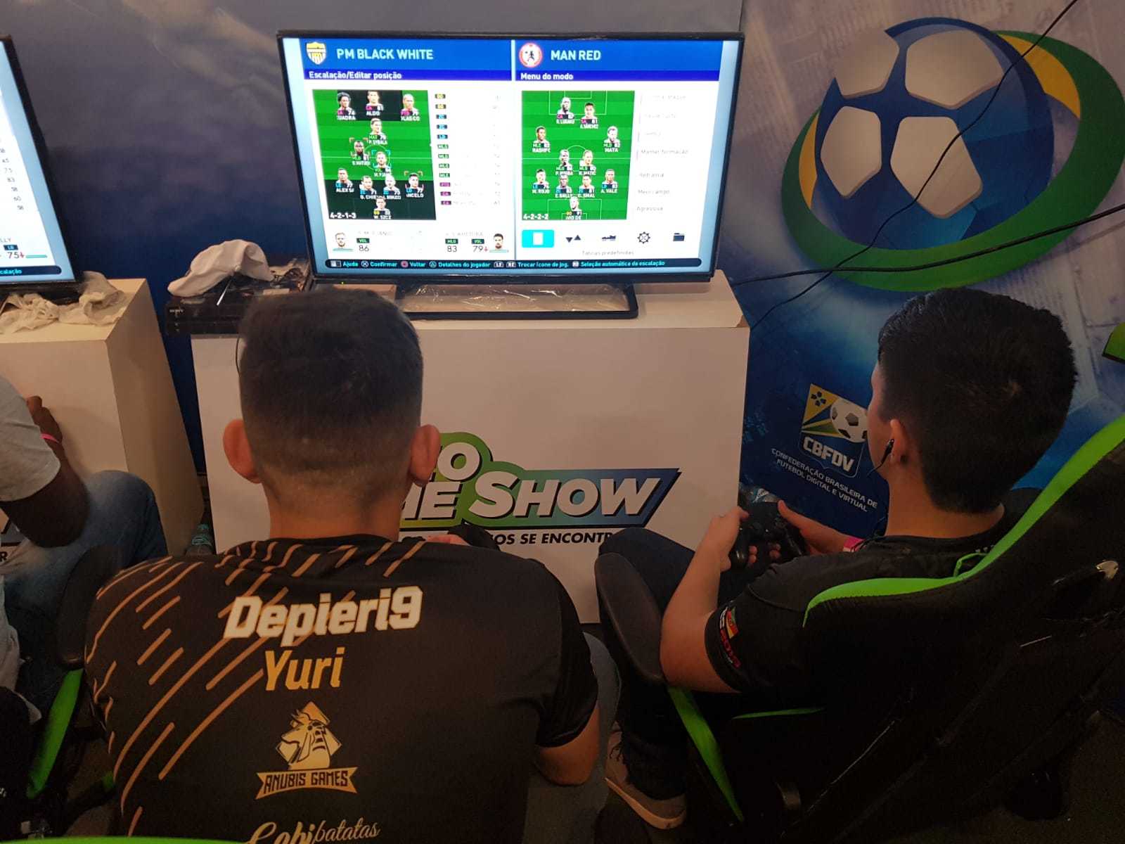 Movimentos dos gamers durante futebol online somam pontos em ação inovadora  da Rexona - ABRAMARK