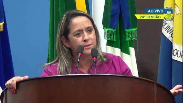 Vereadora &eacute; acusada de amea&ccedil;ar descarregar pistola na boca de assessora 