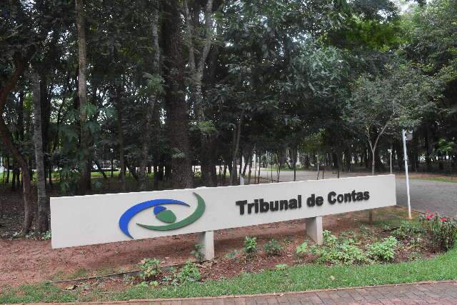 TCE convoca servidores vacinados e retoma trabalho presencial no dia 16