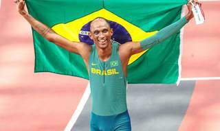 Essa foi a primeira medalha do atletismo do Brasil na atual edição dos Jogos Olímpicos. (Foto: Gapar Nóbrega / COB)