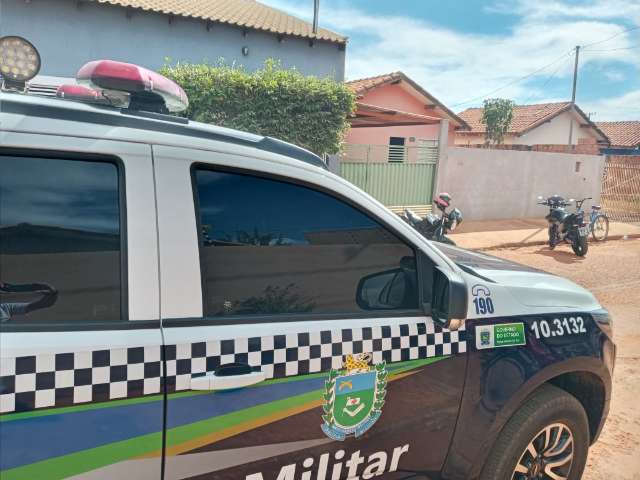 Homem mata companheira e enterra corpo no quintal de casa