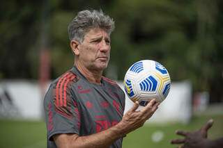 Técnico Renato Gaúcho durante treino no Flamengo. (Foto: Divulgação)