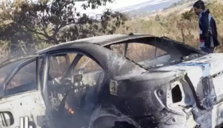 Veículo incendiado foi encontrado já destruído em Pedro Juan Caballero. (Foto: Ponta Porã News)