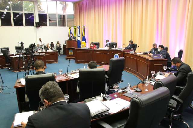 C&acirc;mara abre processo contra vereadora que amea&ccedil;ou matar assessora