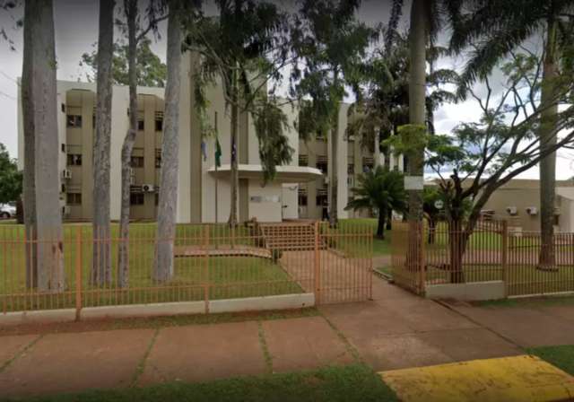 Depois de ter 2 filhos com enteada, vigia &eacute; preso por estupr&aacute;-la desde crian&ccedil;a
