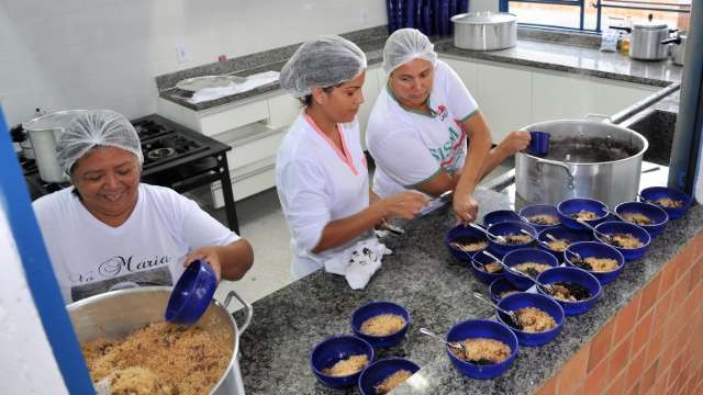 De inspetor a merendeira, prefeitura abre sele&ccedil;&atilde;o para 65 vagas em escolas