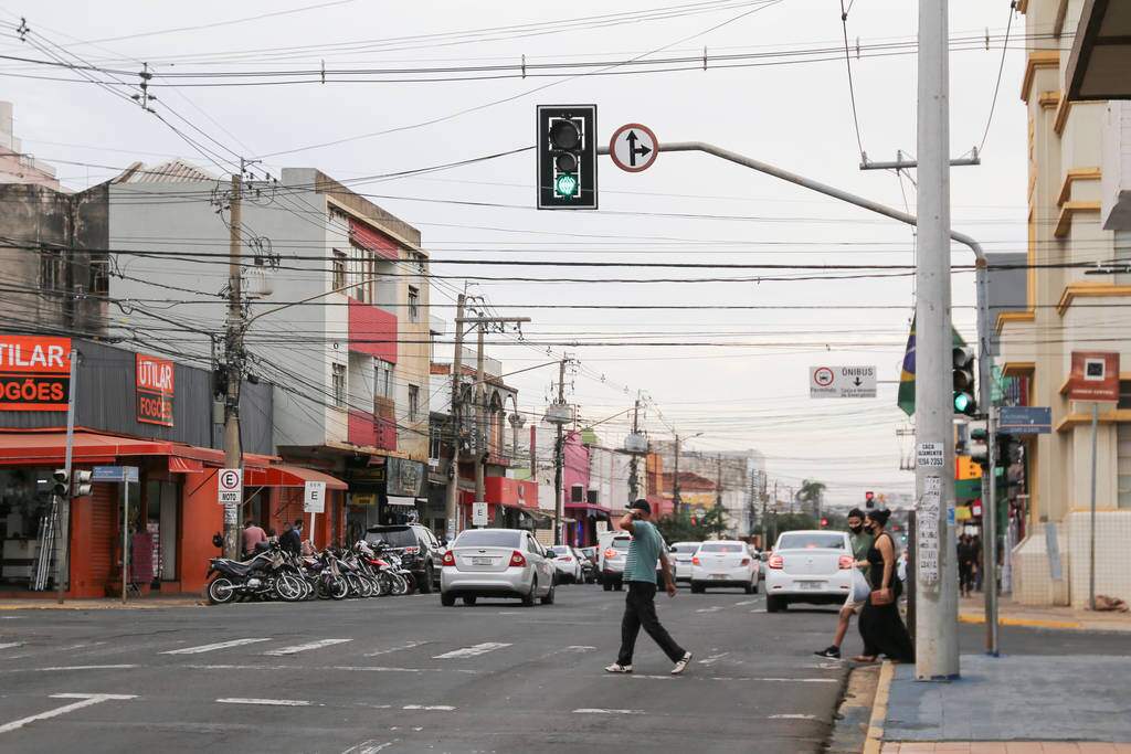 Já parou para pensar por que a Calógeras é avenida e a 13 de Maio é rua ...