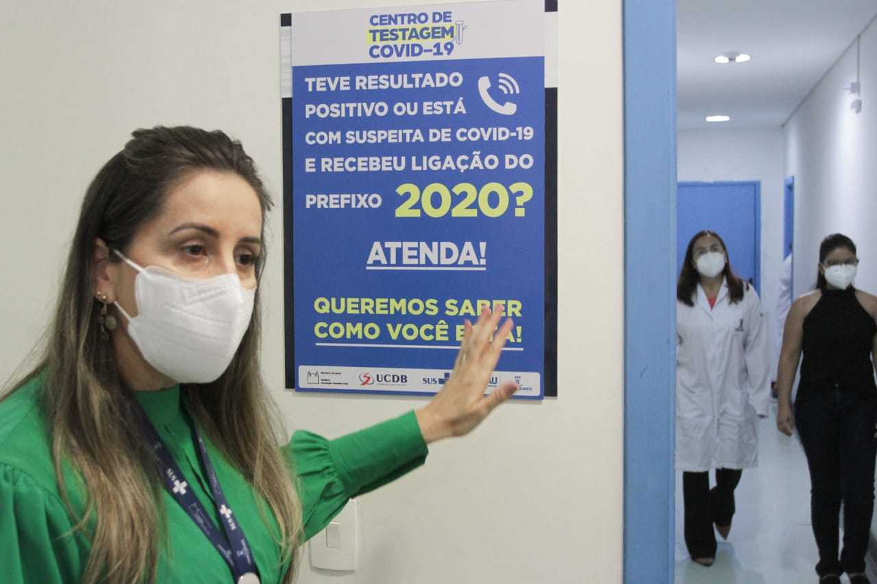 Superintendente da Sesau, Ana Paula reforça que população deve atender telefone do prefixo 2020 para ser monitorada pela Saúde. (Foto: Marcos Maluf)