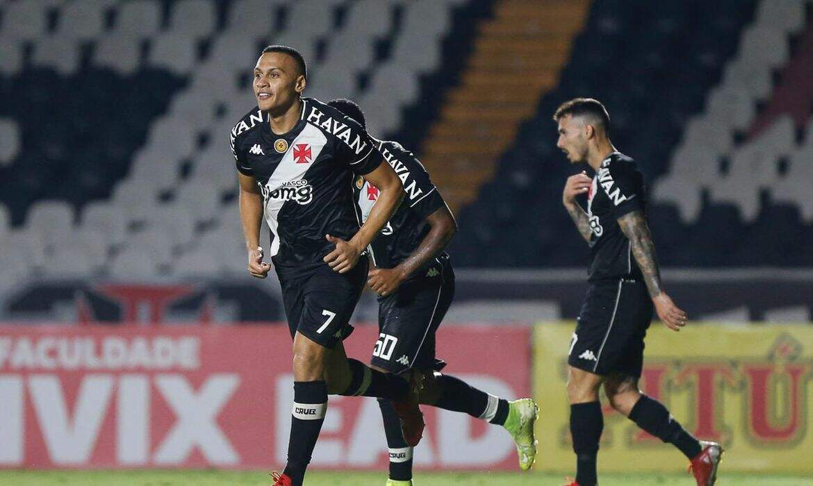 Jogando em São Januário, Vasco vence o Vila Nova pelo Campeonato Brasileiro  – Vasco da Gama