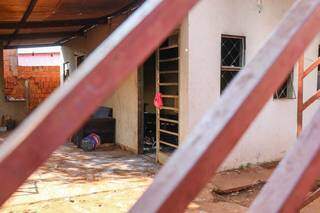 Homem disse que ateou fogo apenas no colch&atilde;o e mulher se jogou nas chamas