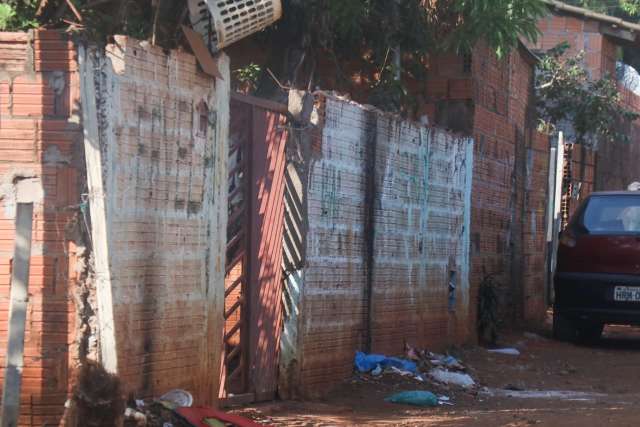 Homem disse que ateou fogo apenas no colch&atilde;o e mulher se jogou nas chamas