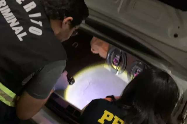 Per&iacute;cia encontra sangue de mulher assassinada em carro lavado por mec&acirc;nico
