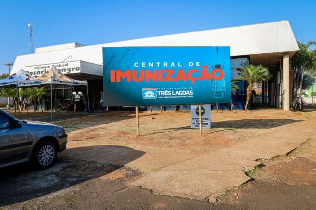Tr&ecirc;s Lagoas anuncia para domingo vacina&ccedil;&atilde;o de adolescentes 