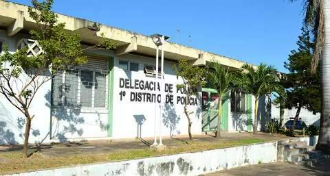 Homem &eacute; socorrido, mas morre no hospital ap&oacute;s ser esfaqueado