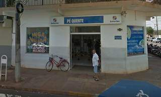 Aposta foi feita na Lotérica Pé Quente, no Centro de Nova Andradina. (Foto: Google Street View)
